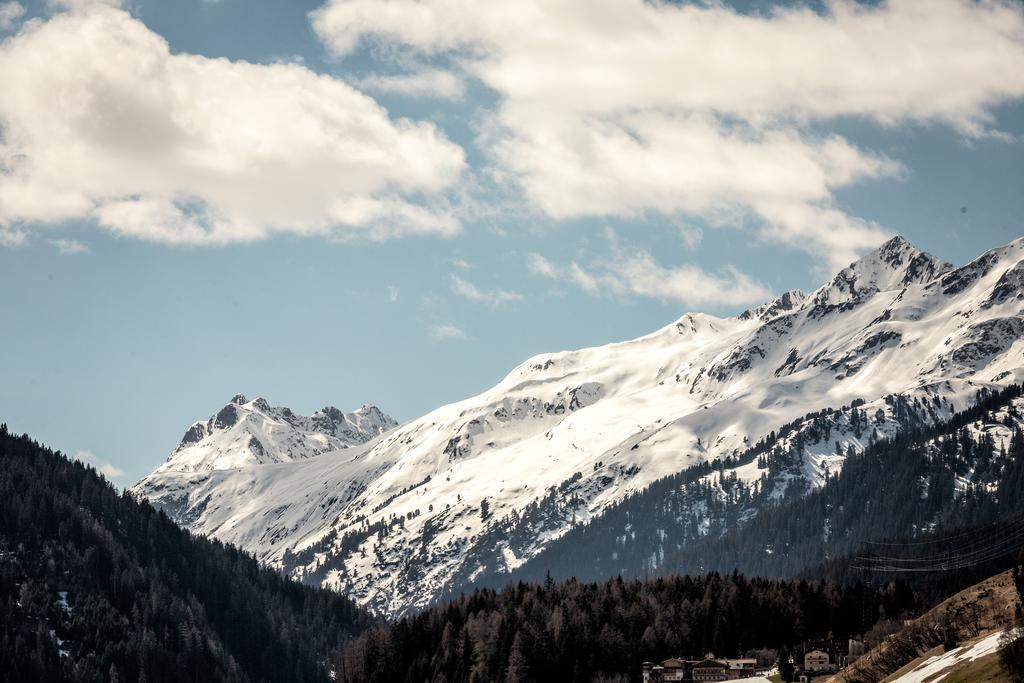 Hotel Garni Ernst Falch Sankt Anton am Arlberg Exteriör bild